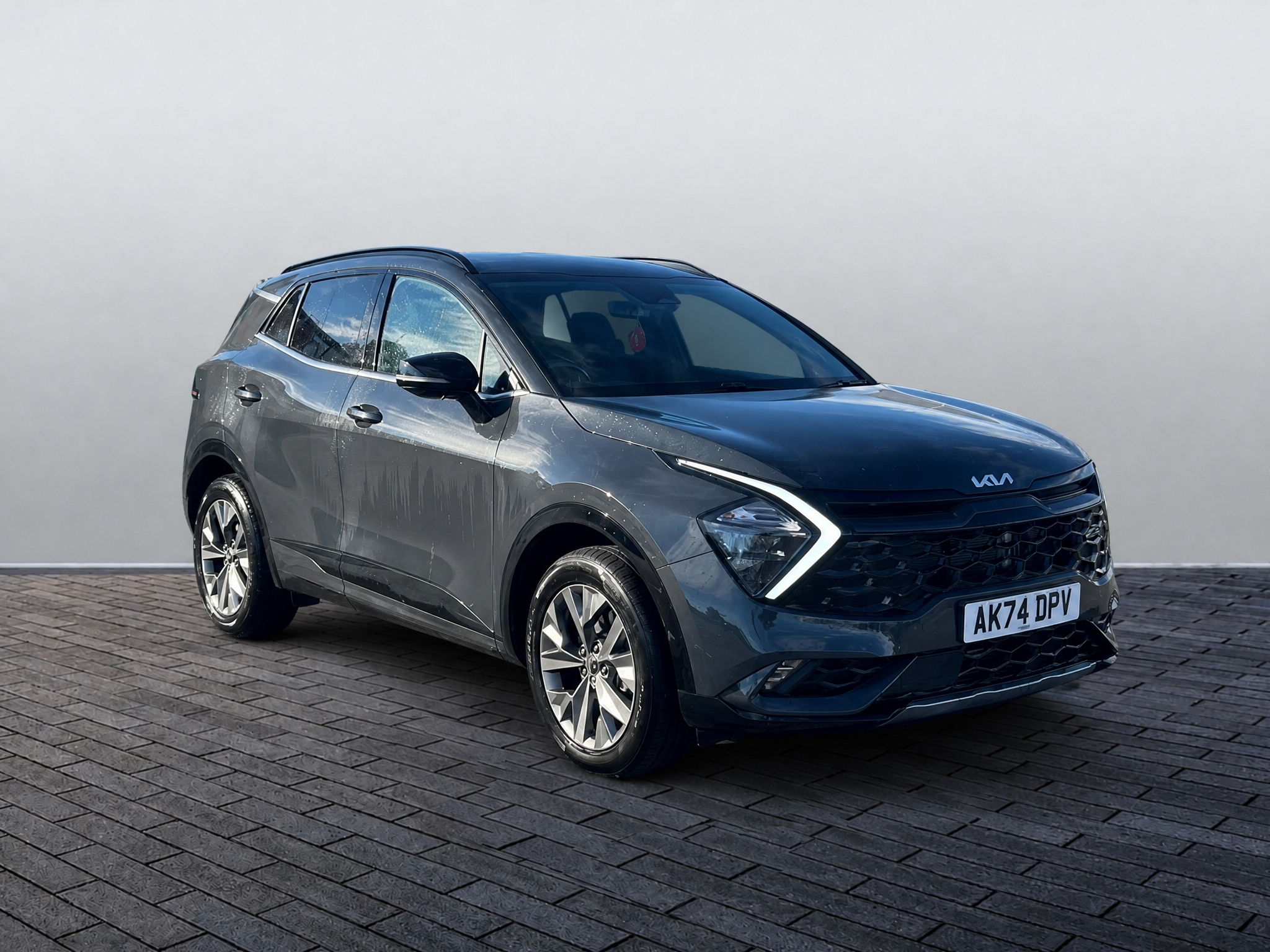 Main listing image - Kia Sportage