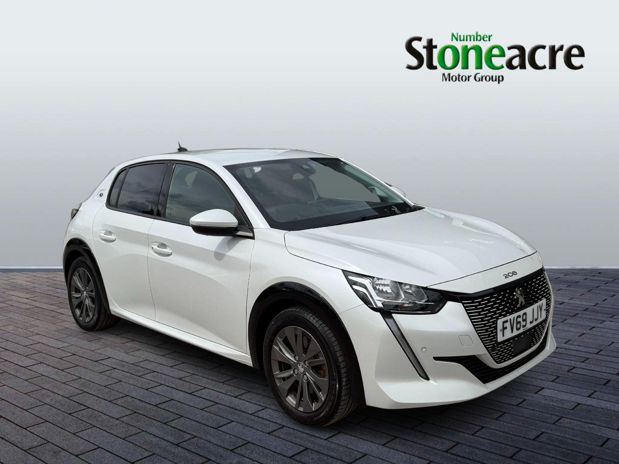 Main listing image - Peugeot e-208