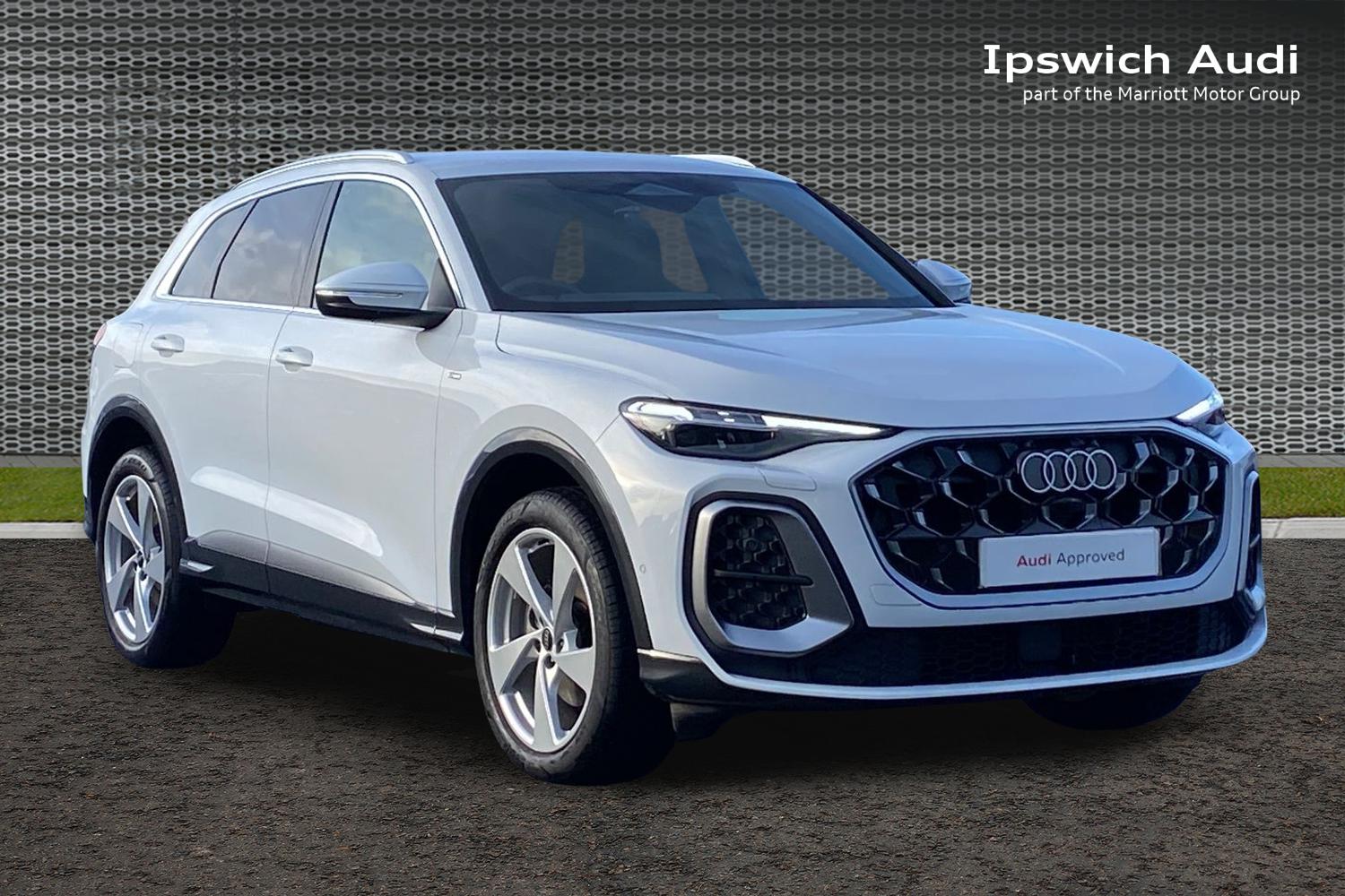 Main listing image - Audi Q5