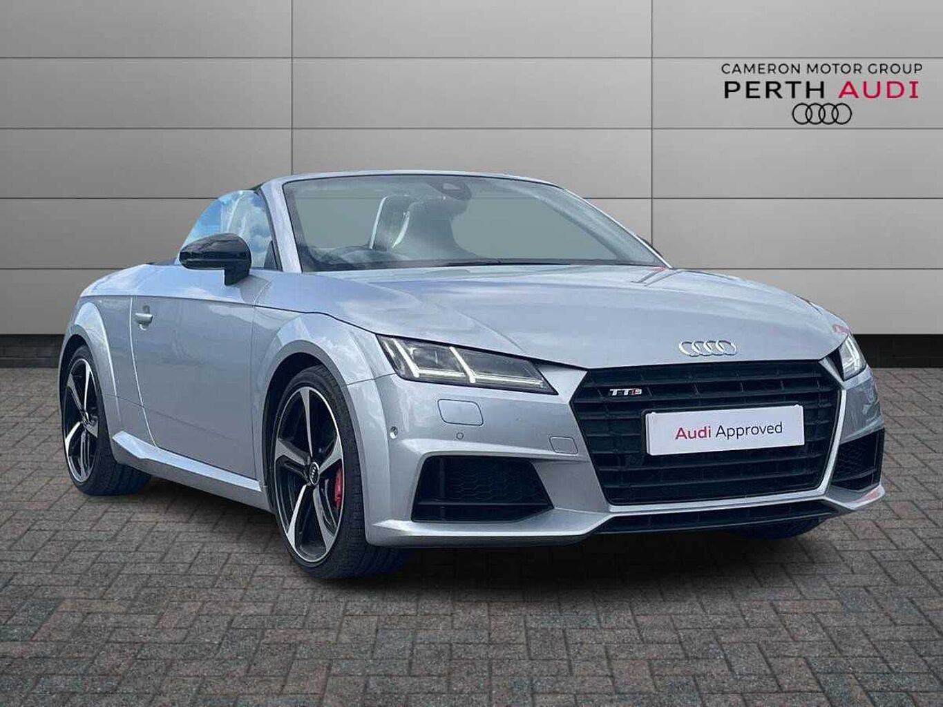 Main listing image - Audi TT S