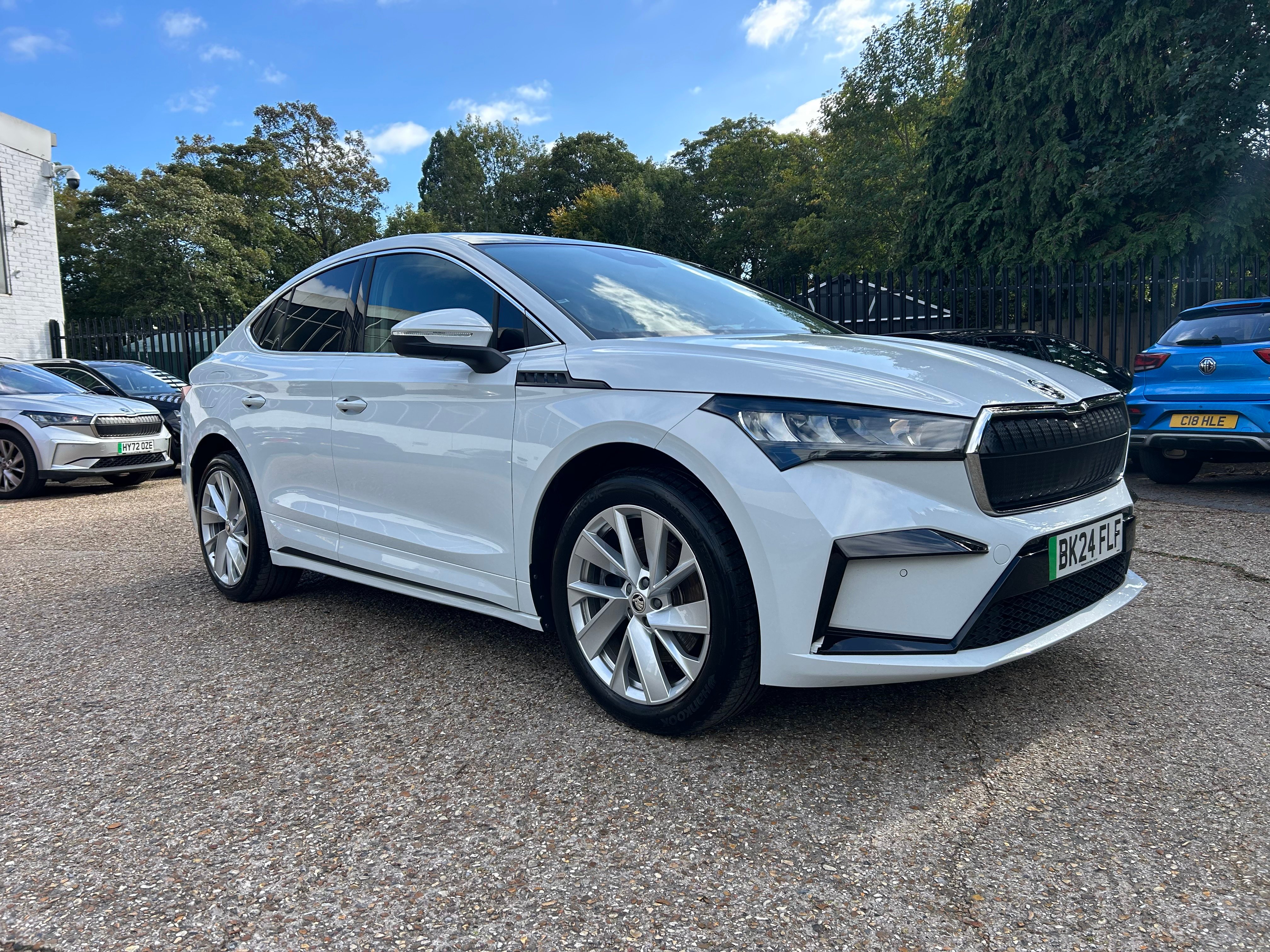 Main listing image - Skoda Enyaq
