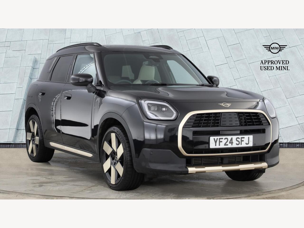Main listing image - MINI Countryman