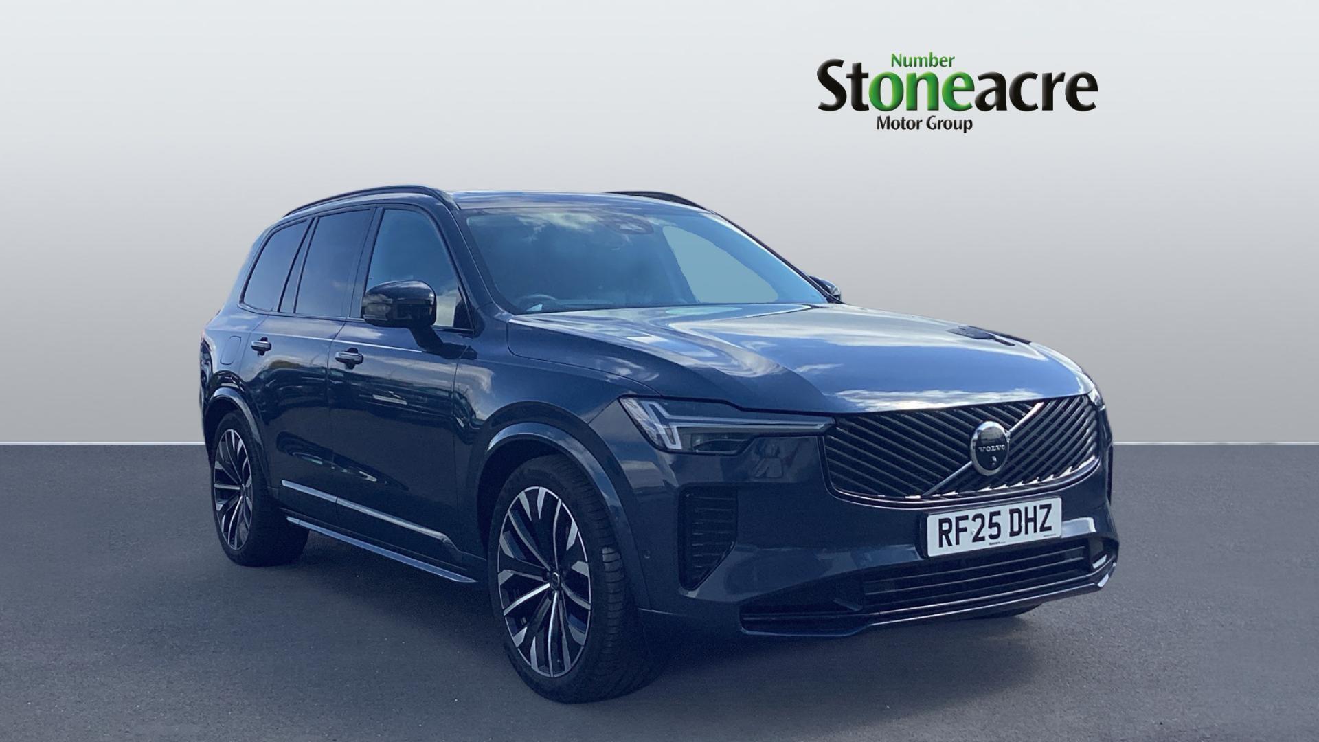 Main listing image - Volvo XC90