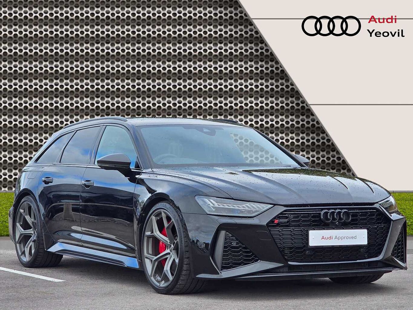 Main listing image - Audi RS6