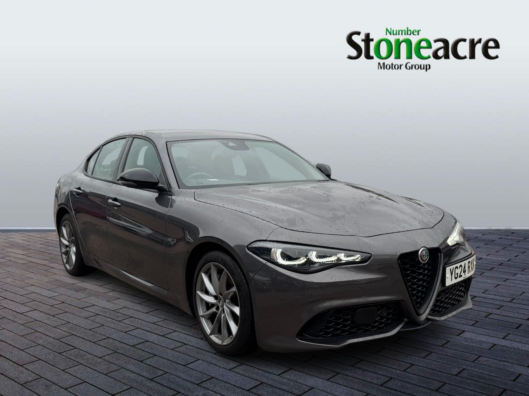 Main listing image - Alfa Romeo Giulia