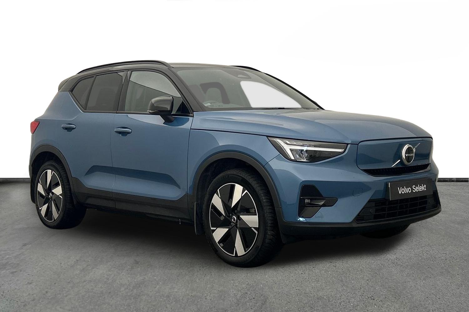 Main listing image - Volvo XC40