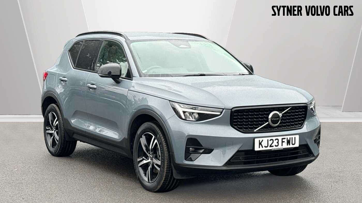 Main listing image - Volvo XC40