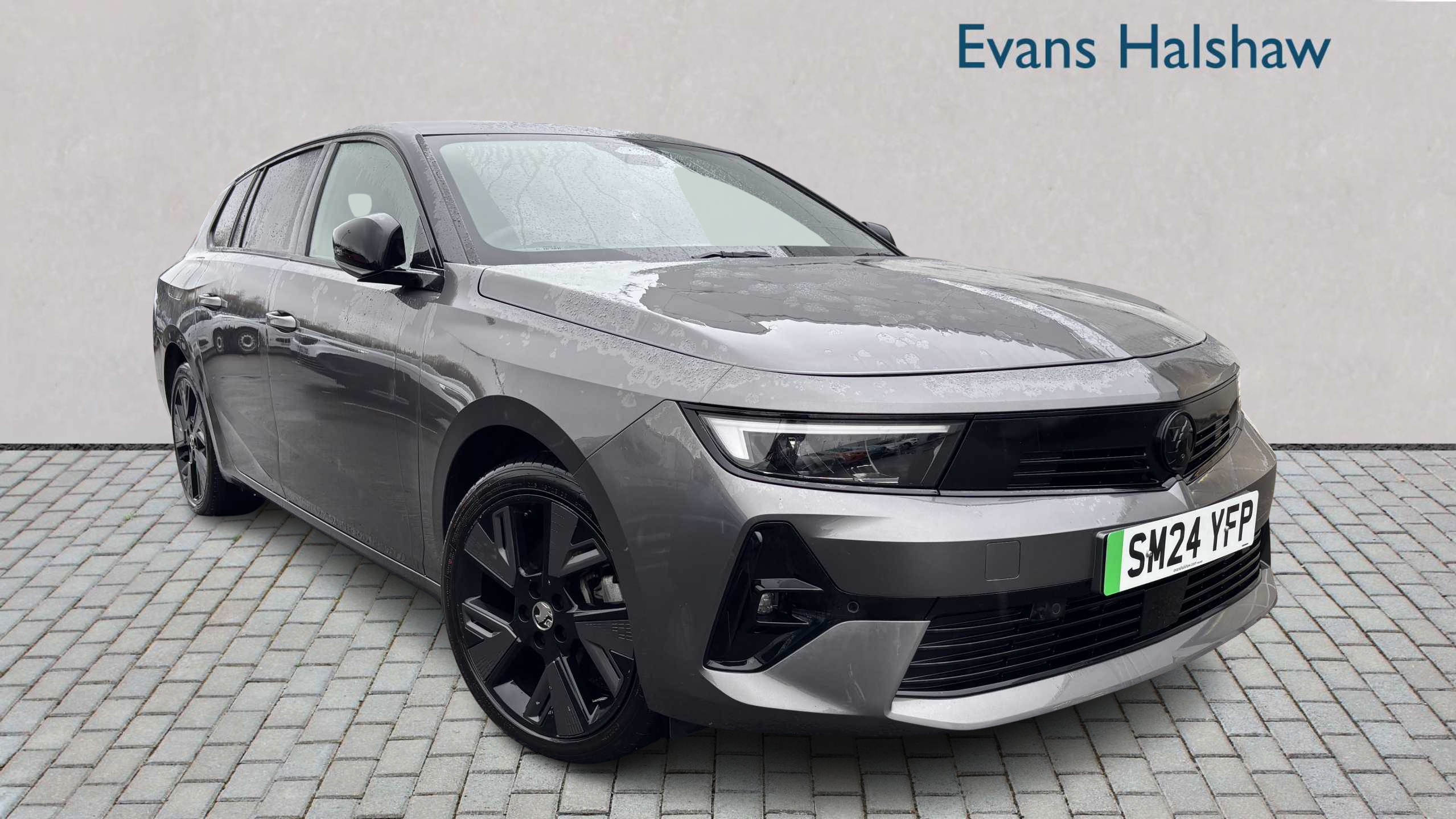 Main listing image - Vauxhall Astra Sports Tourer