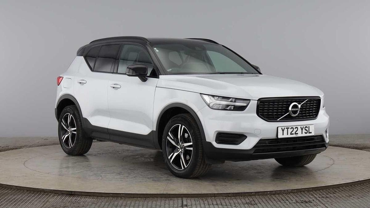 Main listing image - Volvo XC40