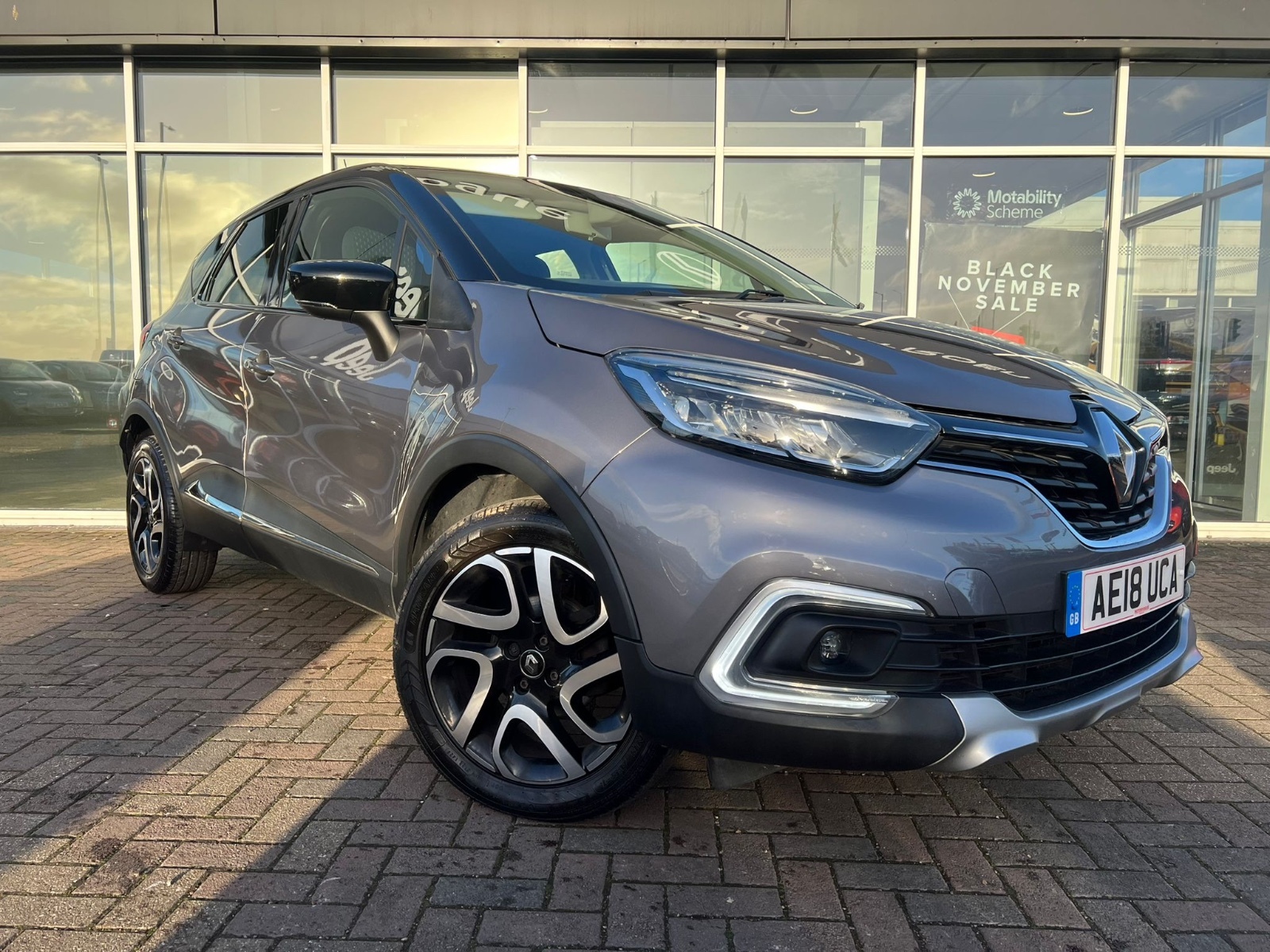 Main listing image - Renault Captur