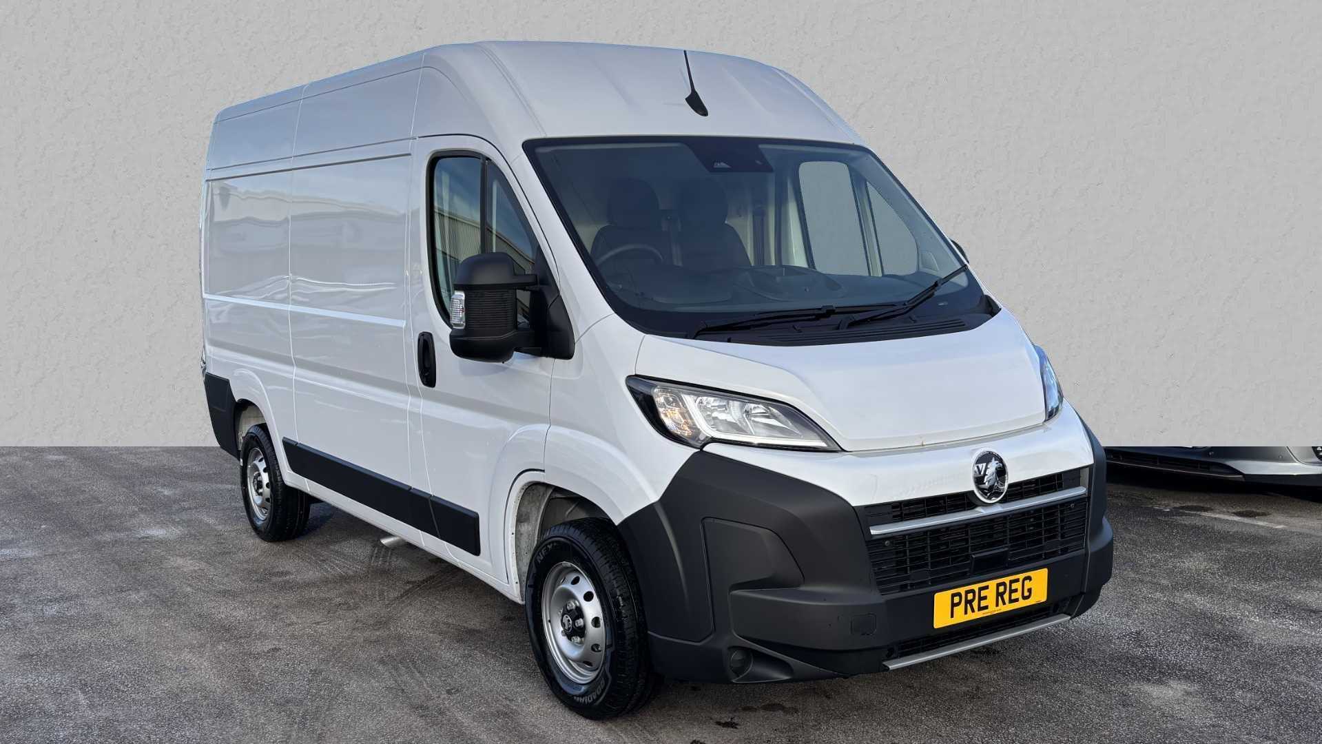 Main listing image - Vauxhall Movano