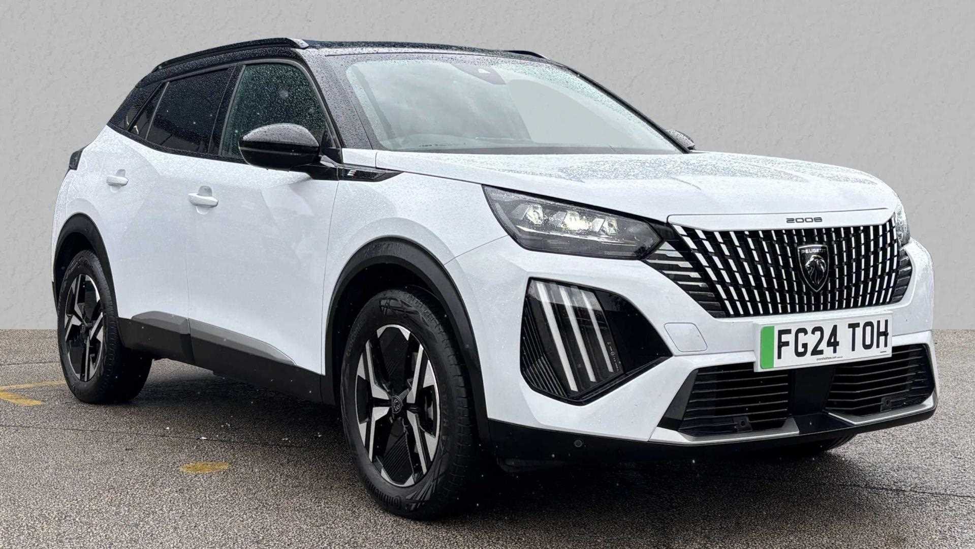 Main listing image - Peugeot e-2008