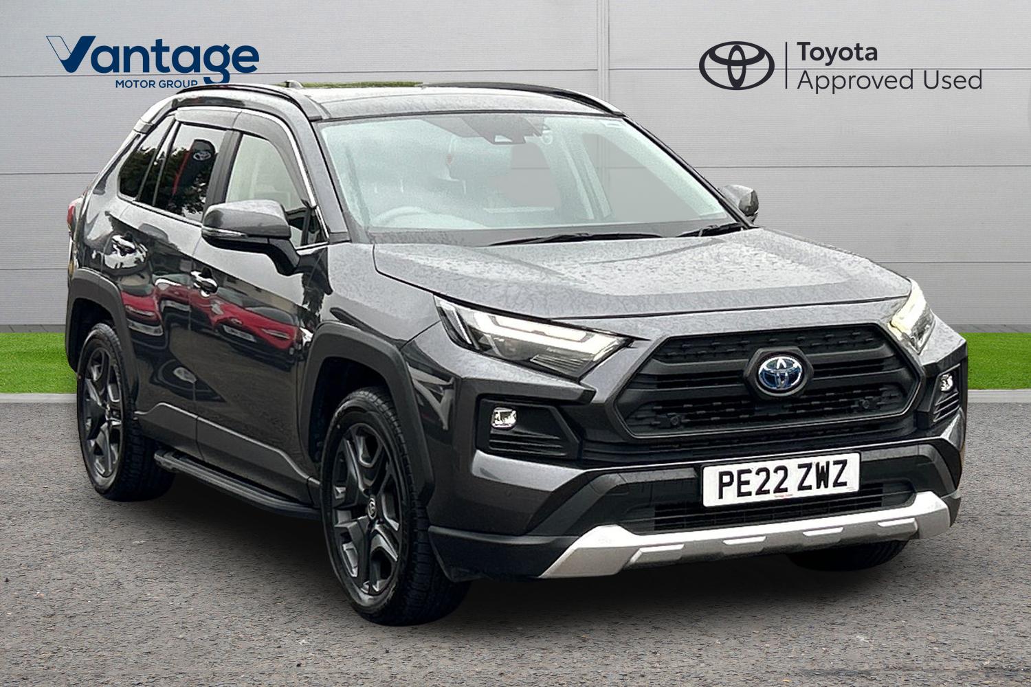 Main listing image - Toyota RAV4