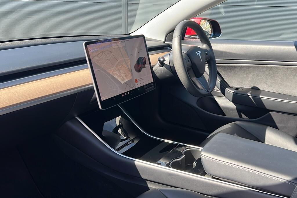 Main listing image - Tesla Model 3