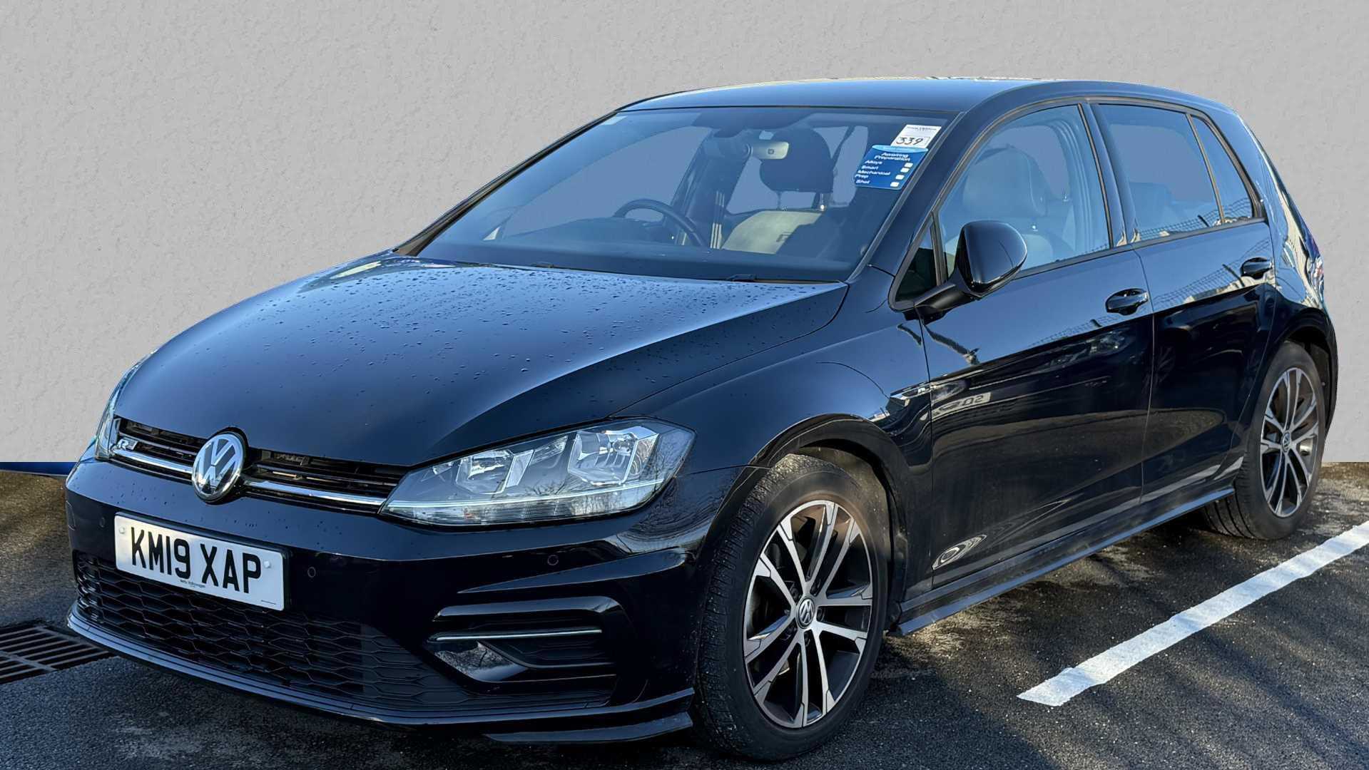 Main listing image - Volkswagen Golf