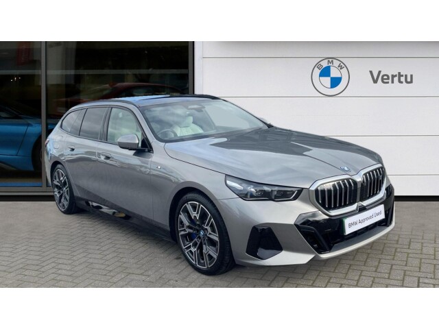 Main listing image - BMW i5