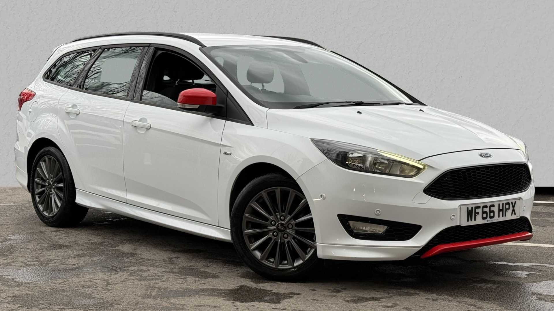 Main listing image - Ford Focus Estate