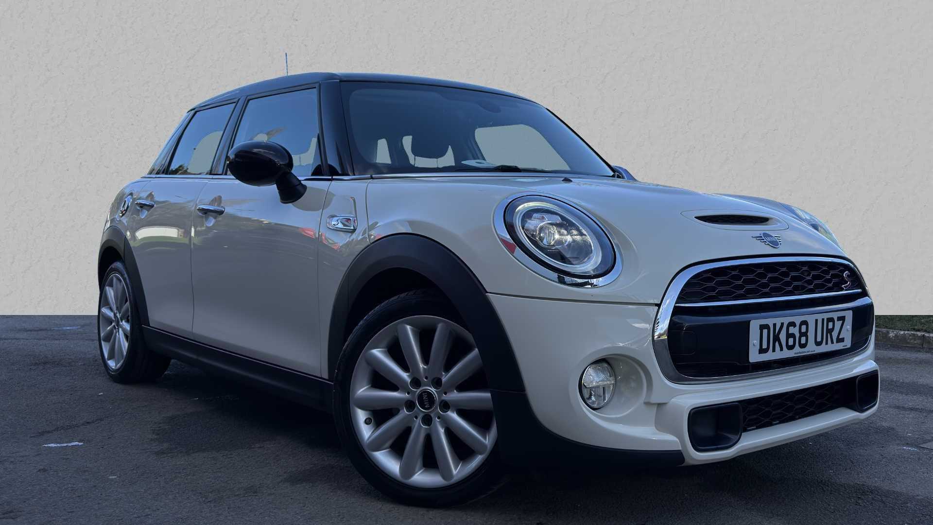 Main listing image - MINI Hatchback 5dr