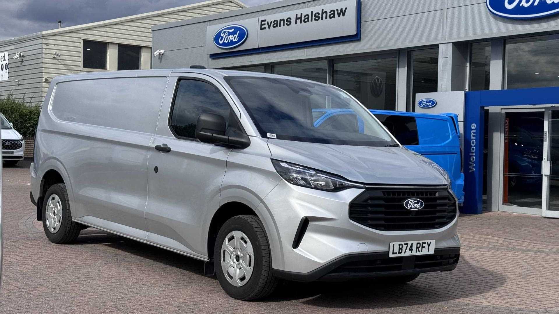 Main listing image - Ford Transit Custom