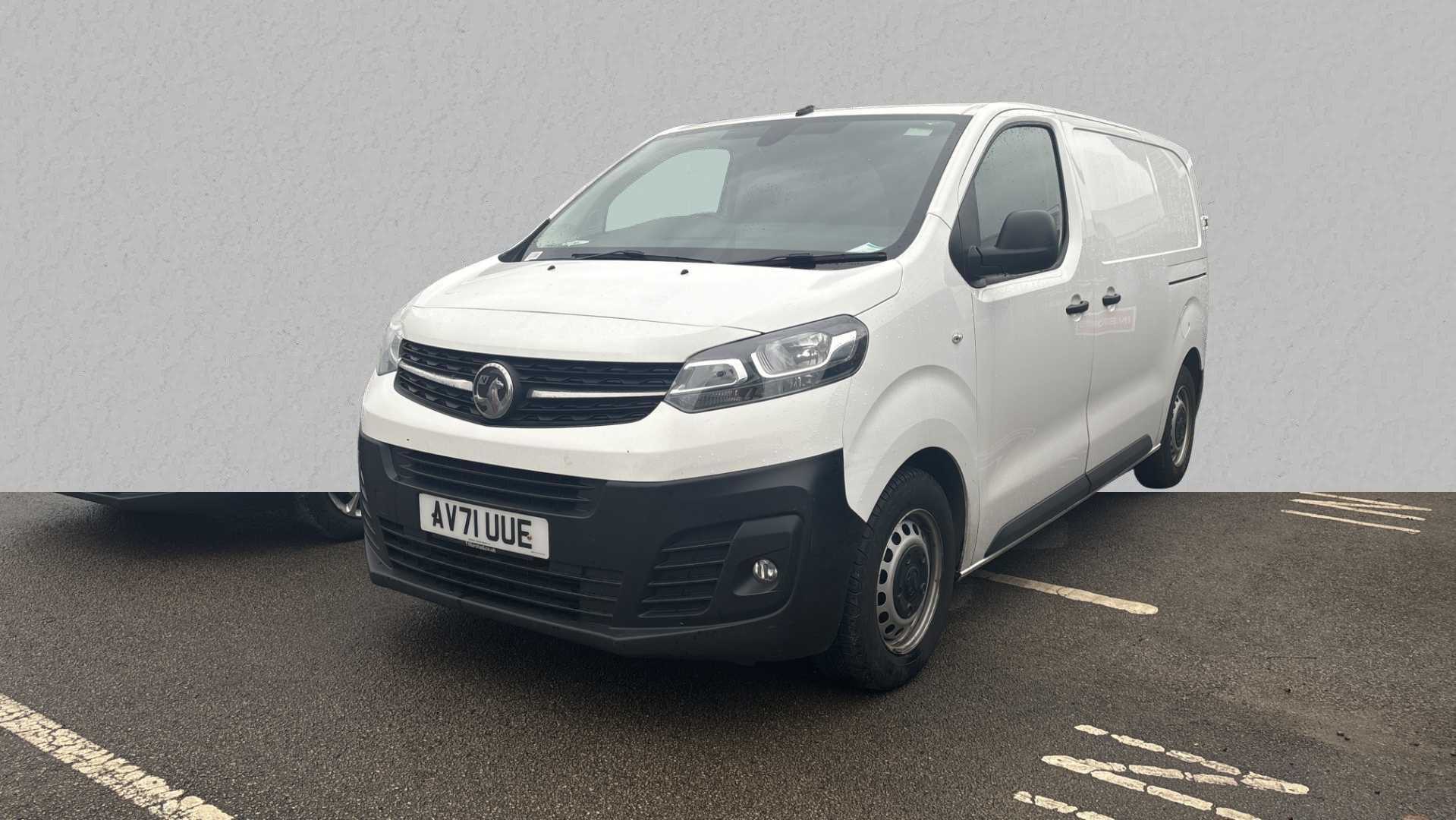 Main listing image - Vauxhall Vivaro