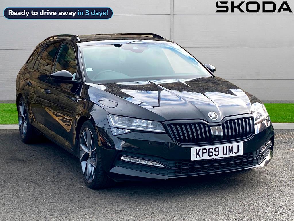 Main listing image - Skoda Superb Estate