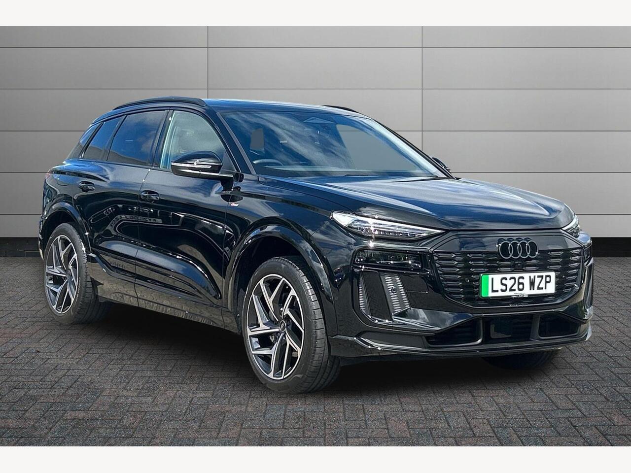 Main listing image - Audi Q6