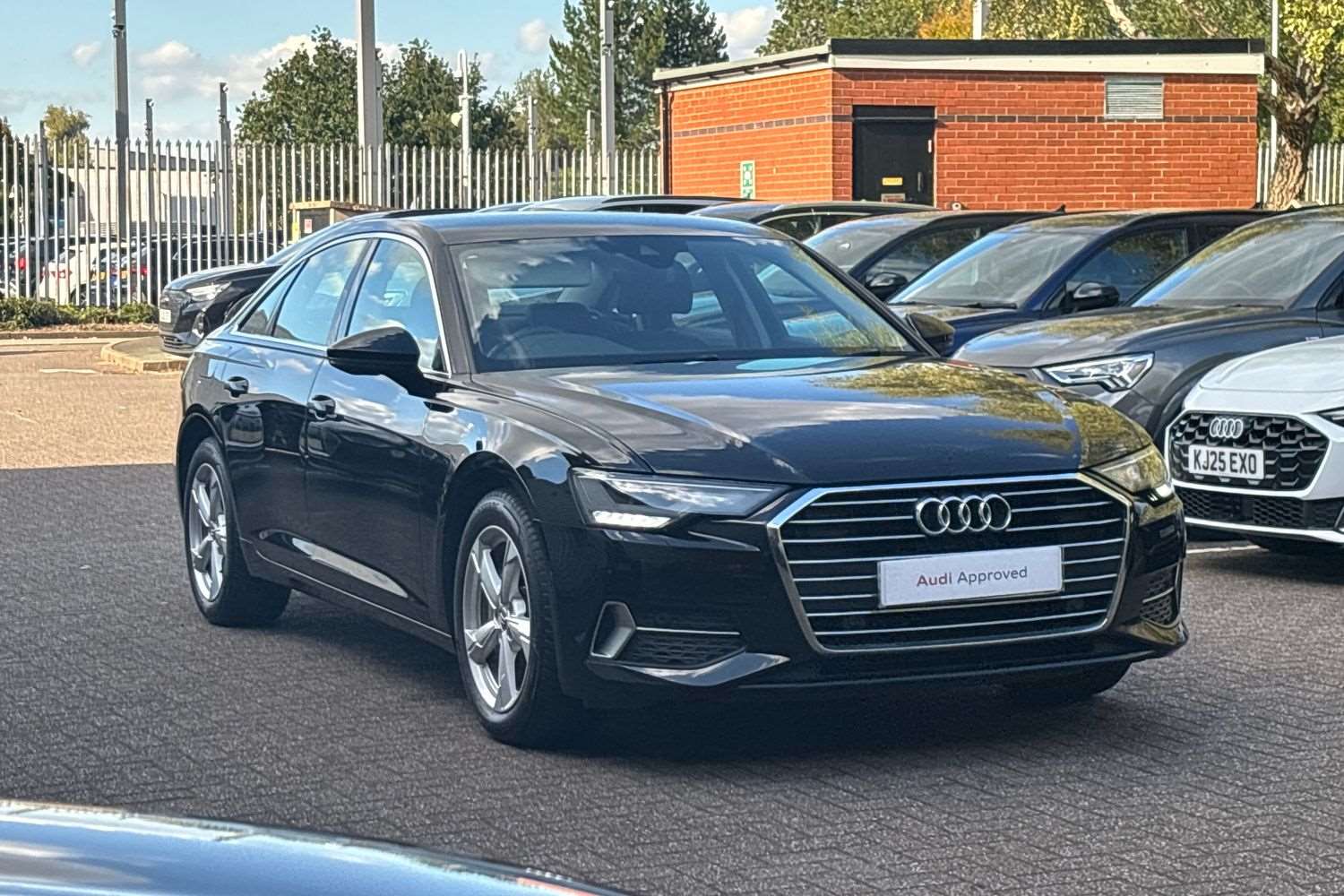 Main listing image - Audi A6
