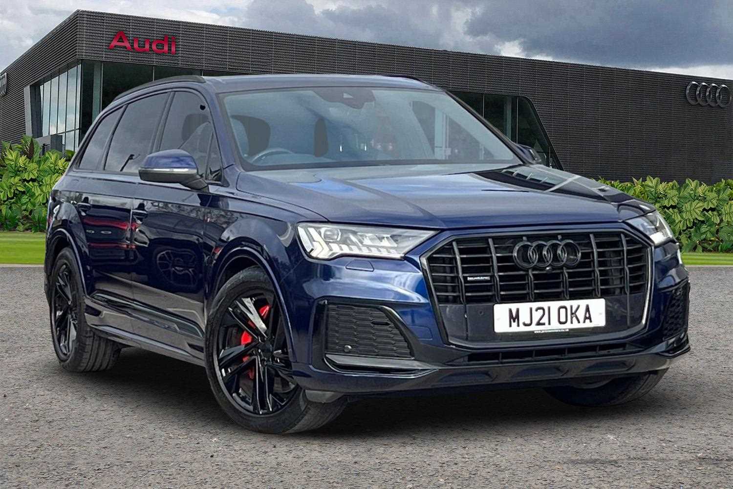 Main listing image - Audi Q7