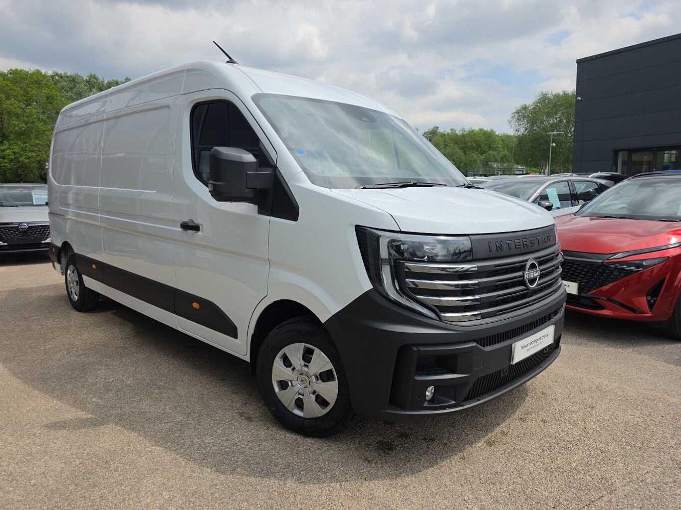 Main listing image - Nissan Interstar
