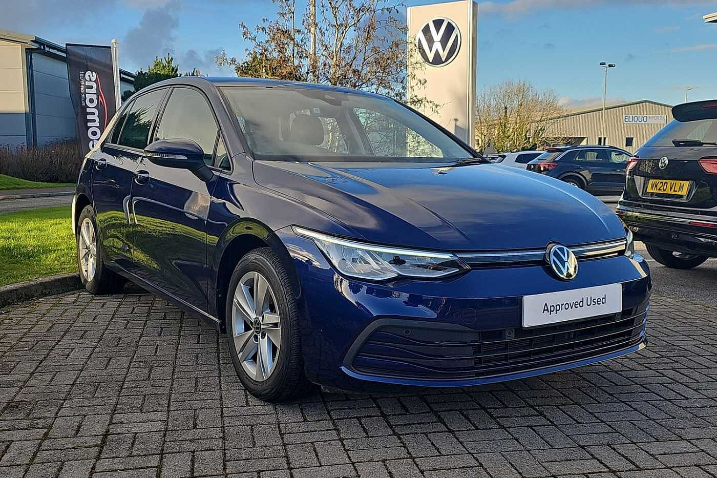 Main listing image - Volkswagen Golf