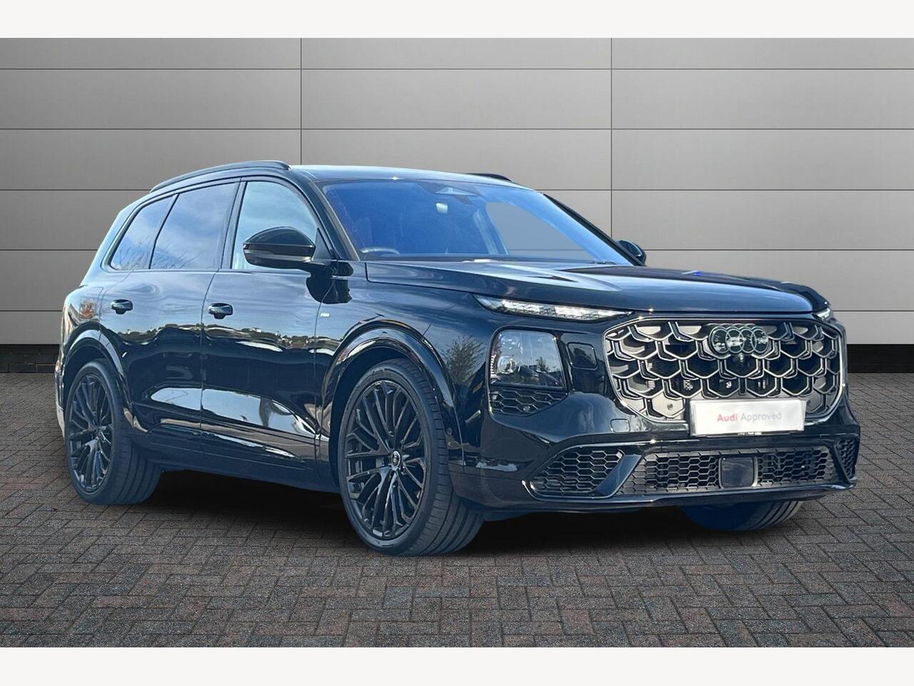 Main listing image - Audi Q7