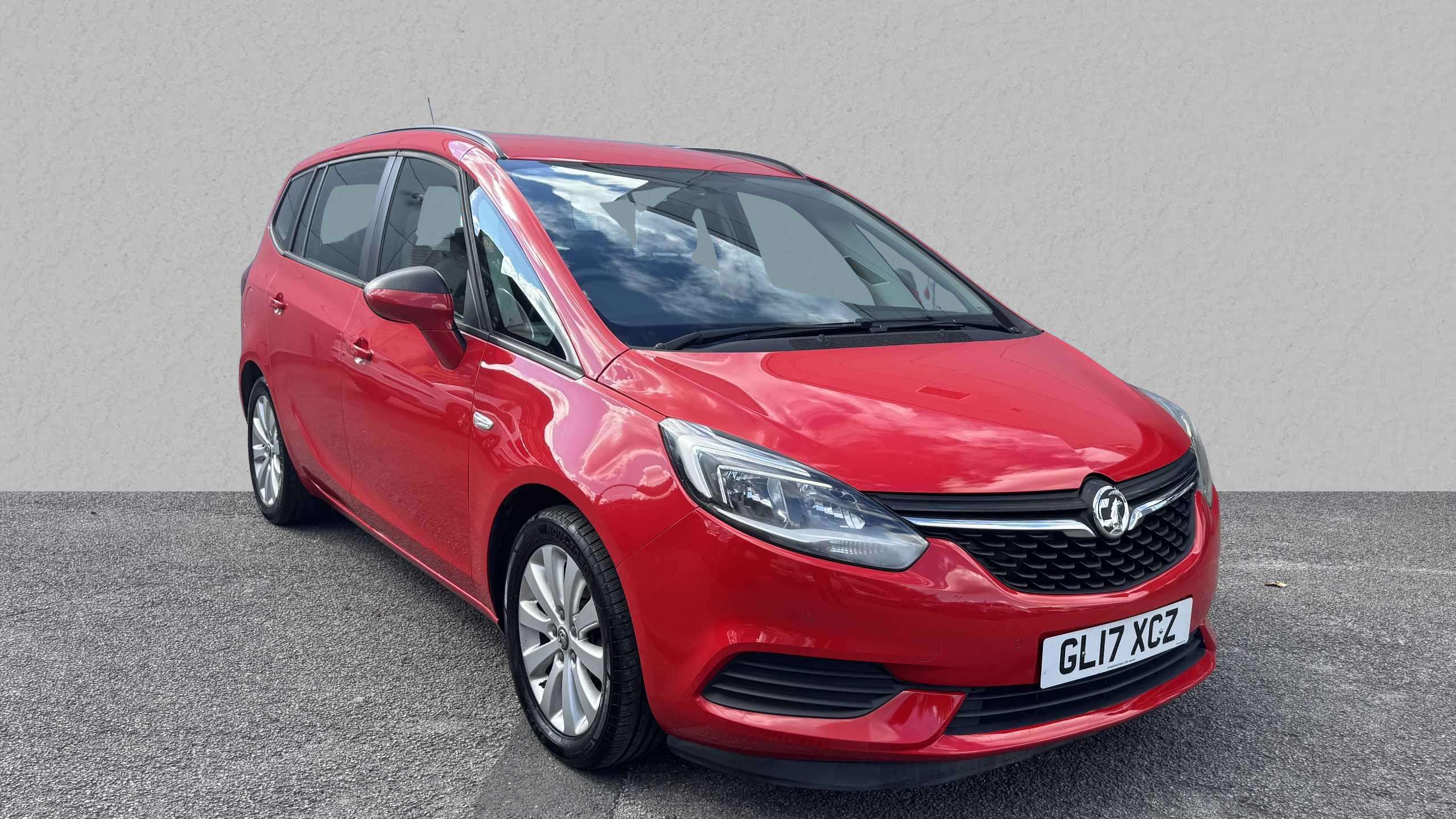 Main listing image - Vauxhall Zafira