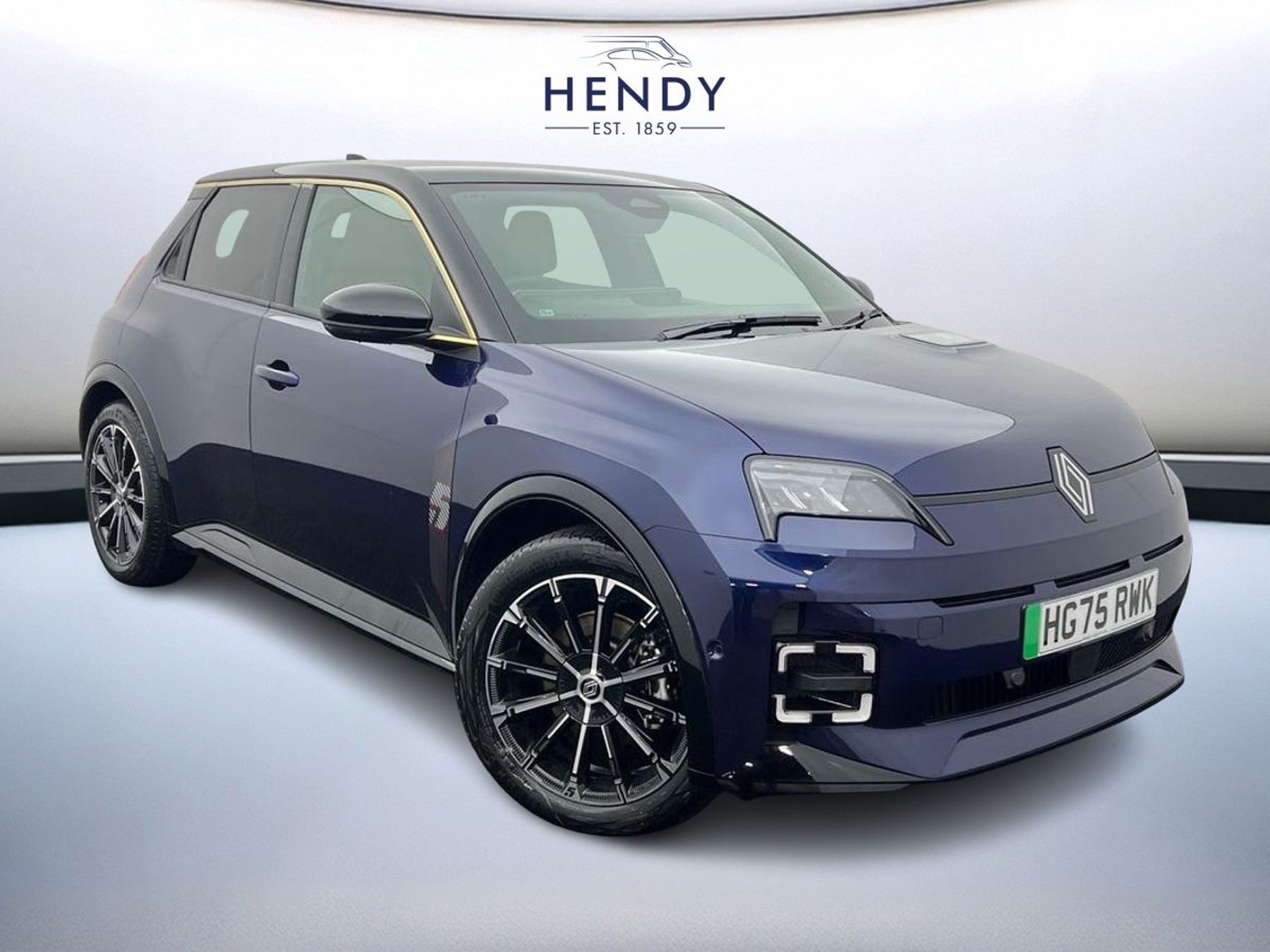 Main listing image - Renault 5