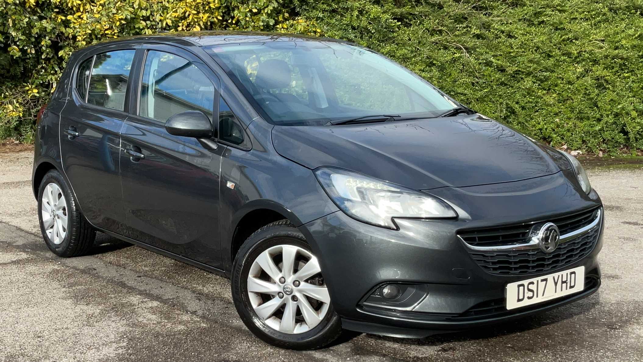 Main listing image - Vauxhall Corsa