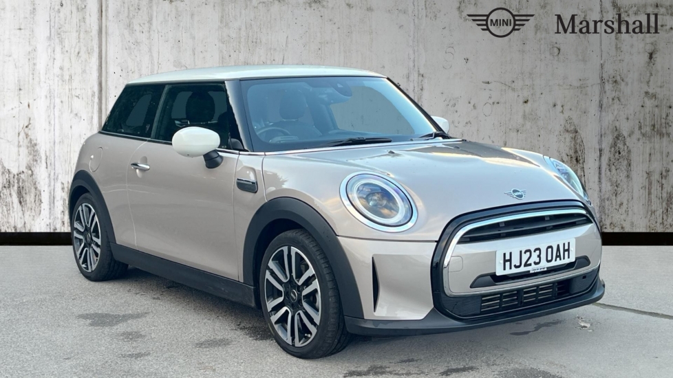 Main listing image - MINI Hatchback