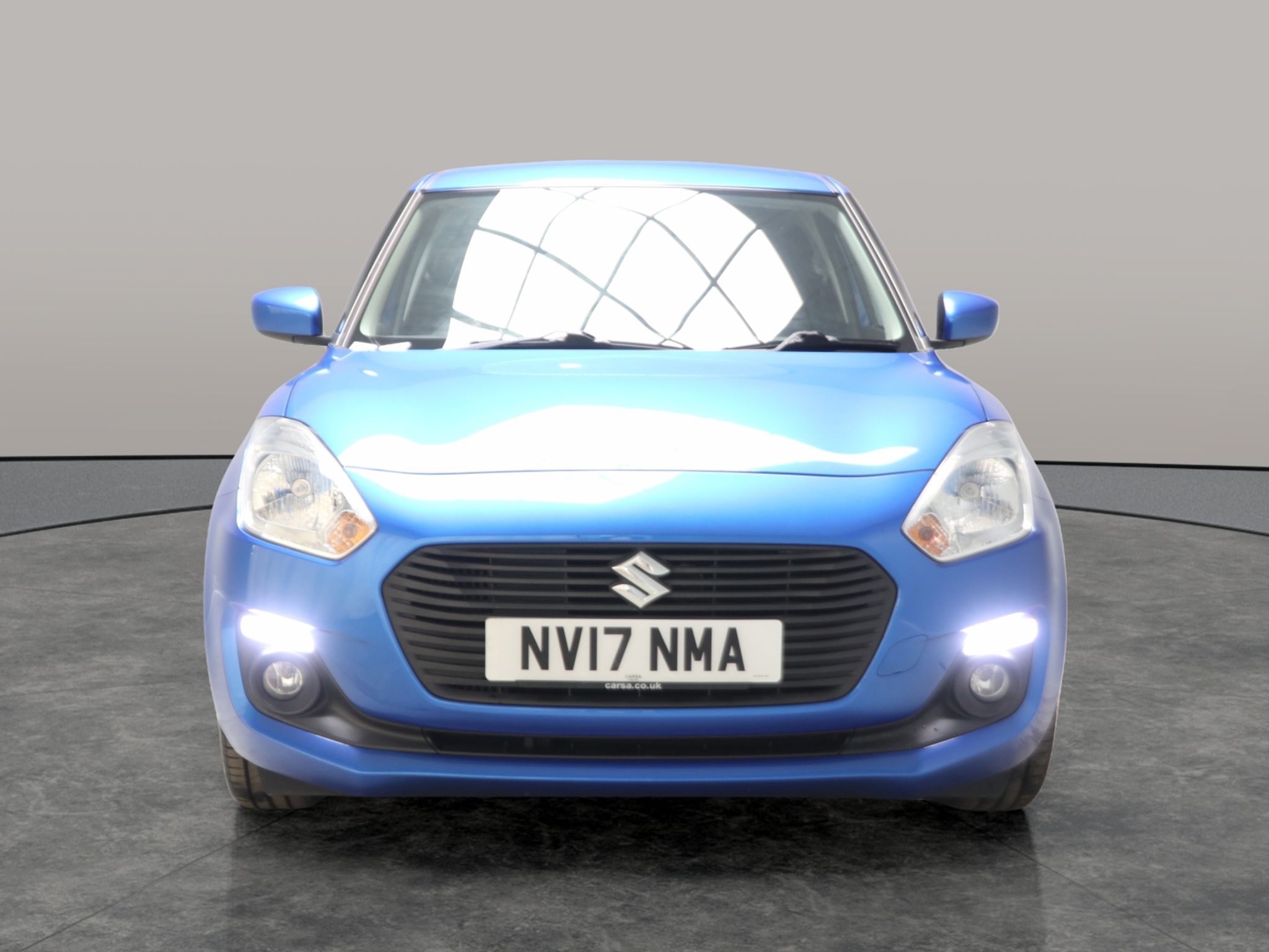 Main listing image - Suzuki Swift