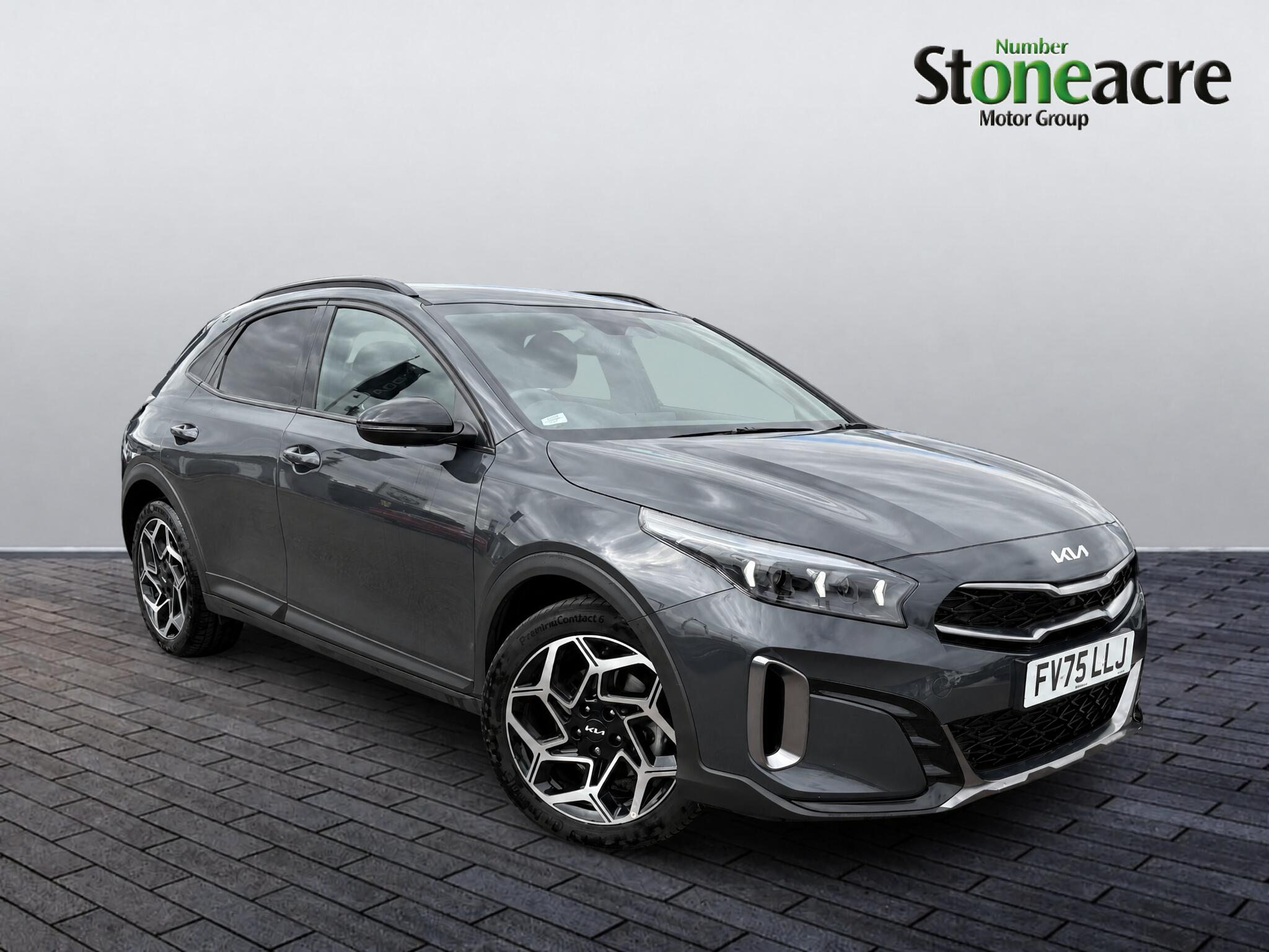 Main listing image - Kia XCeed