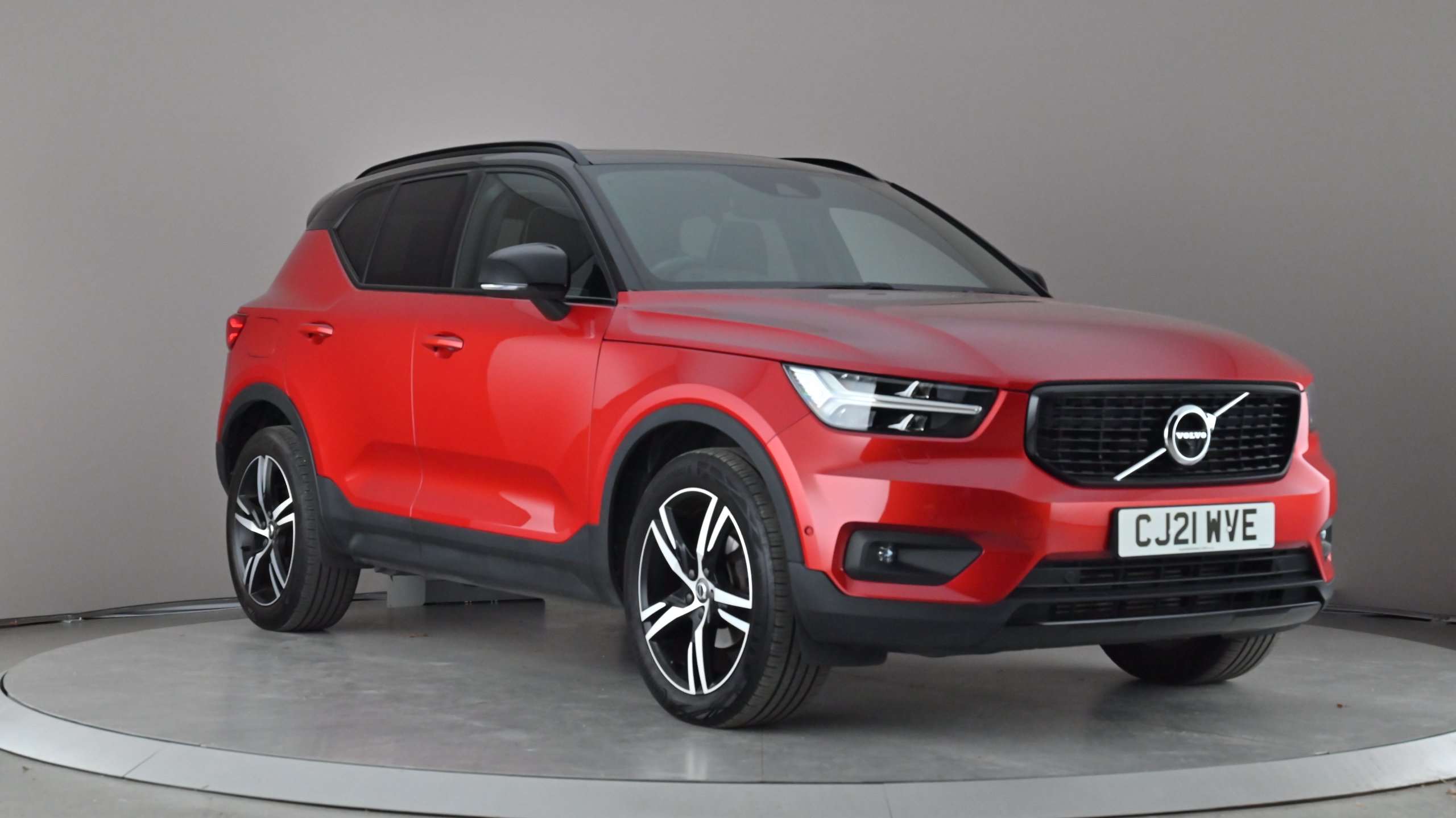 Main listing image - Volvo XC40