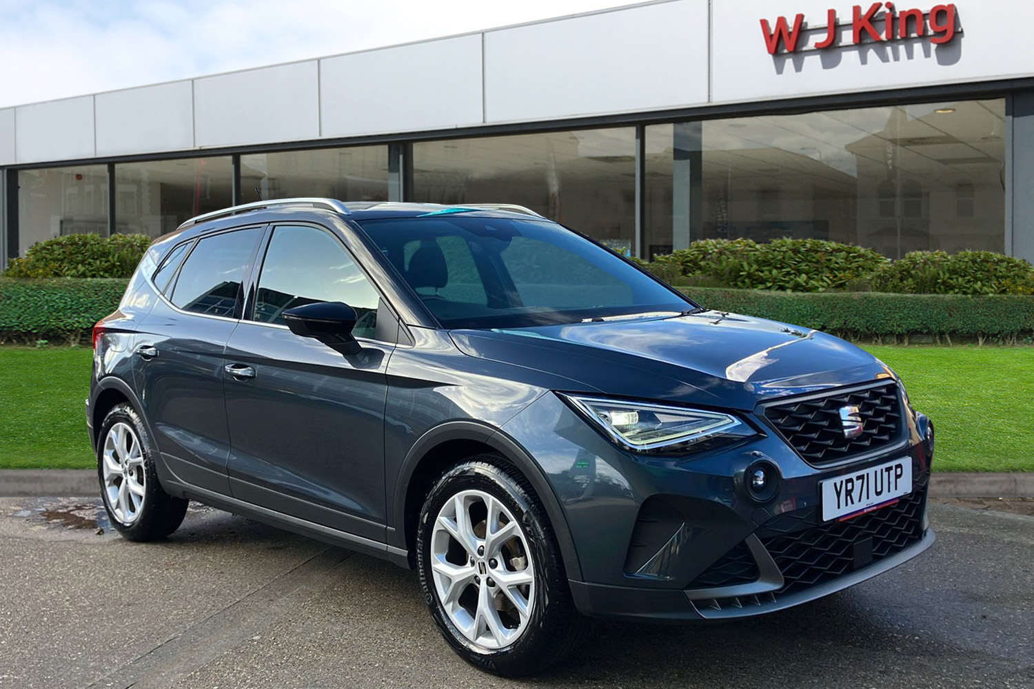 Main listing image - SEAT Arona