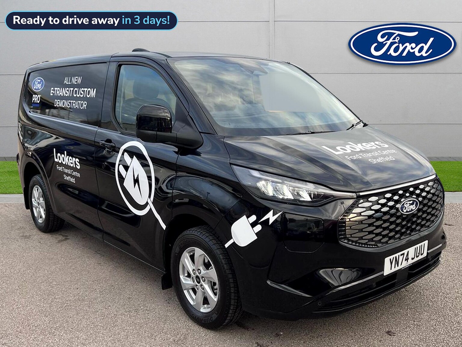 Main listing image - Ford Transit Custom