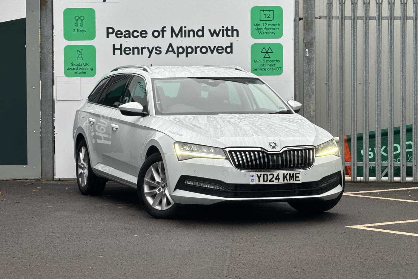 Main listing image - Skoda Superb Estate