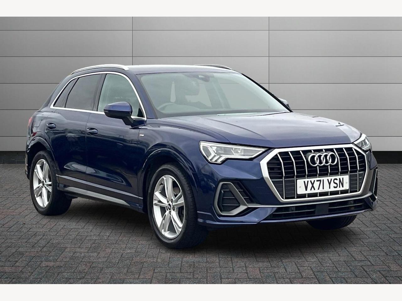 Main listing image - Audi Q3