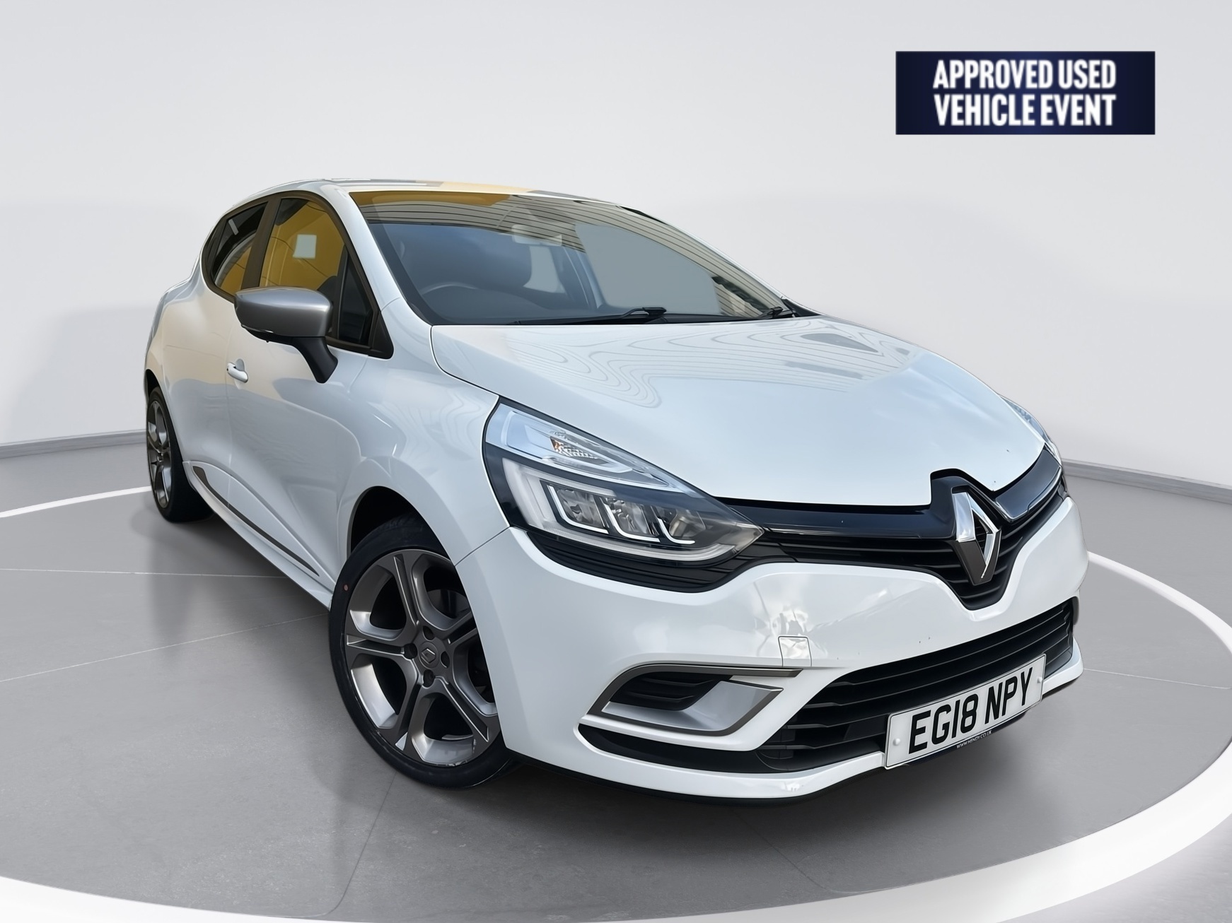 Main listing image - Renault Clio