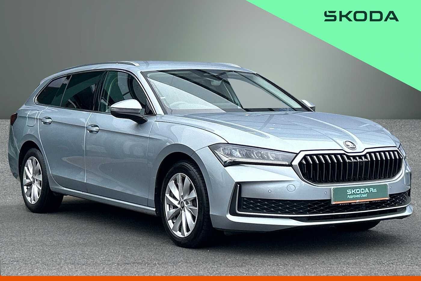 Main listing image - Skoda Superb