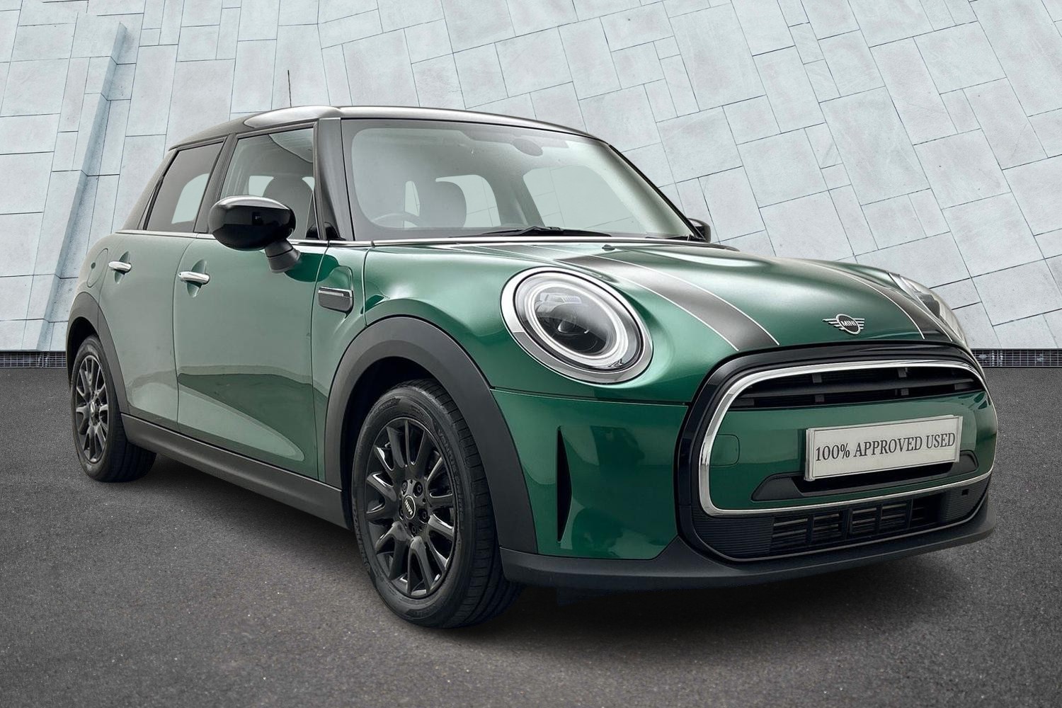 Main listing image - MINI Hatchback 5dr
