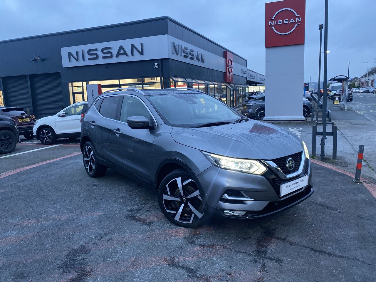 Main listing image - Nissan Qashqai