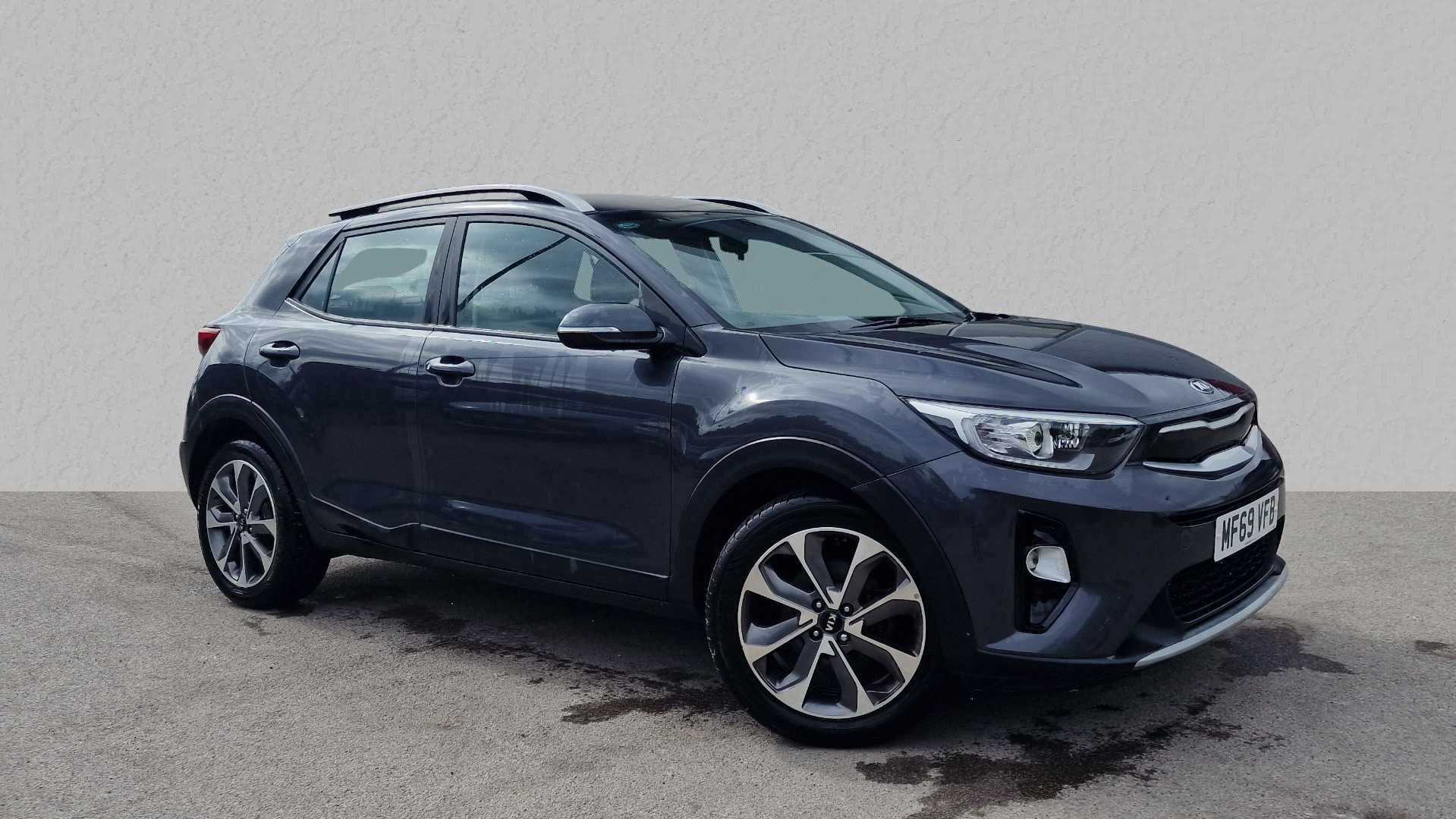 Main listing image - Kia Stonic