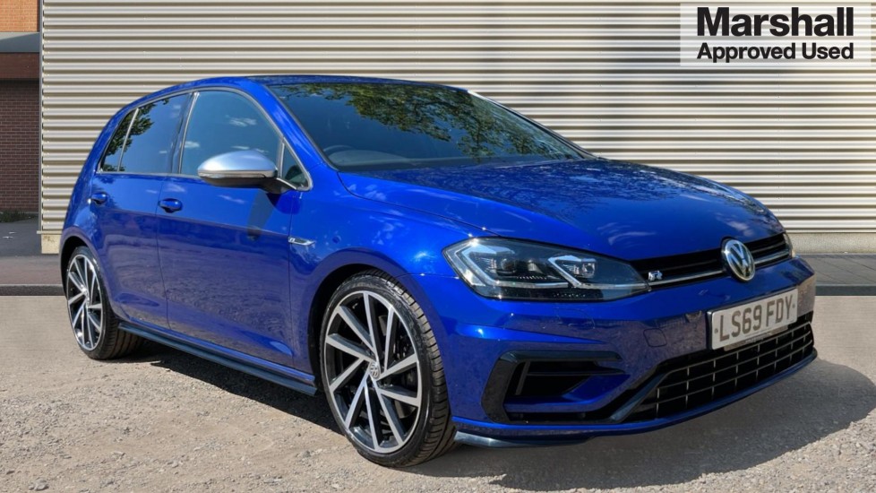 Main listing image - Volkswagen Golf