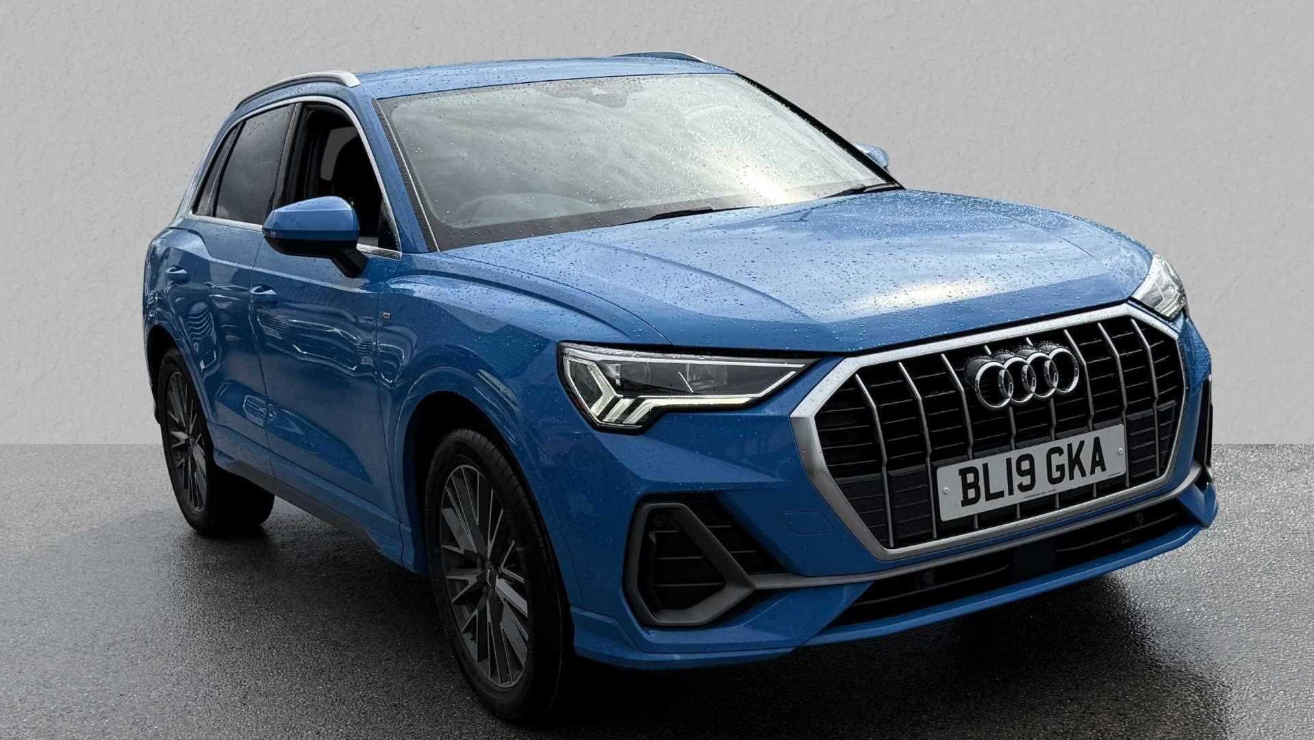 Main listing image - Audi Q3
