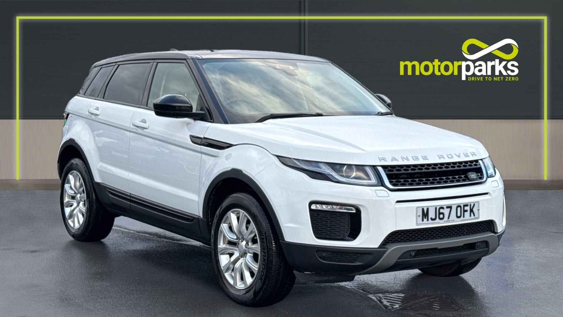 Main listing image - Land Rover Range Rover Evoque